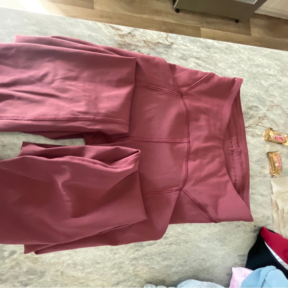 Lululemon Maroon Leggings Size 2 25’